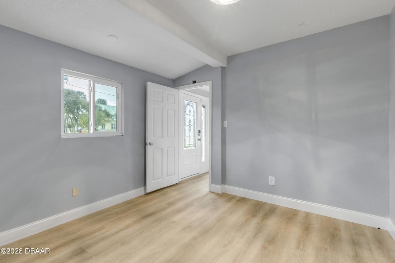 921 E 2nd Avenue, New Smyrna Beach, FL 32169 Photo