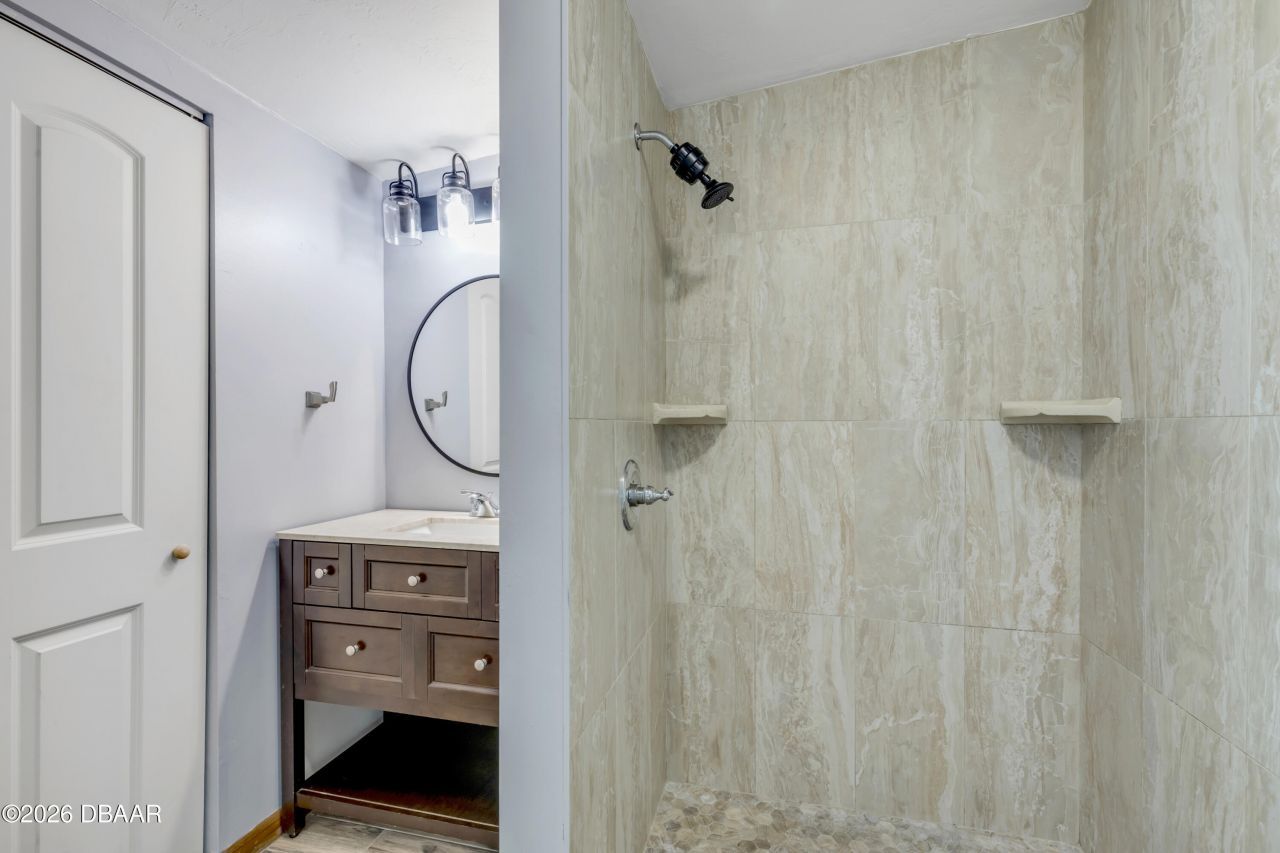 921 E 2nd Avenue, New Smyrna Beach, FL 32169 Photo