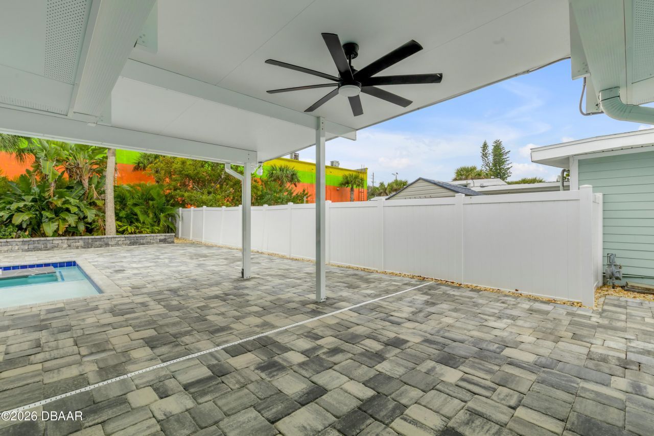 921 E 2nd Avenue, New Smyrna Beach, FL 32169 Photo