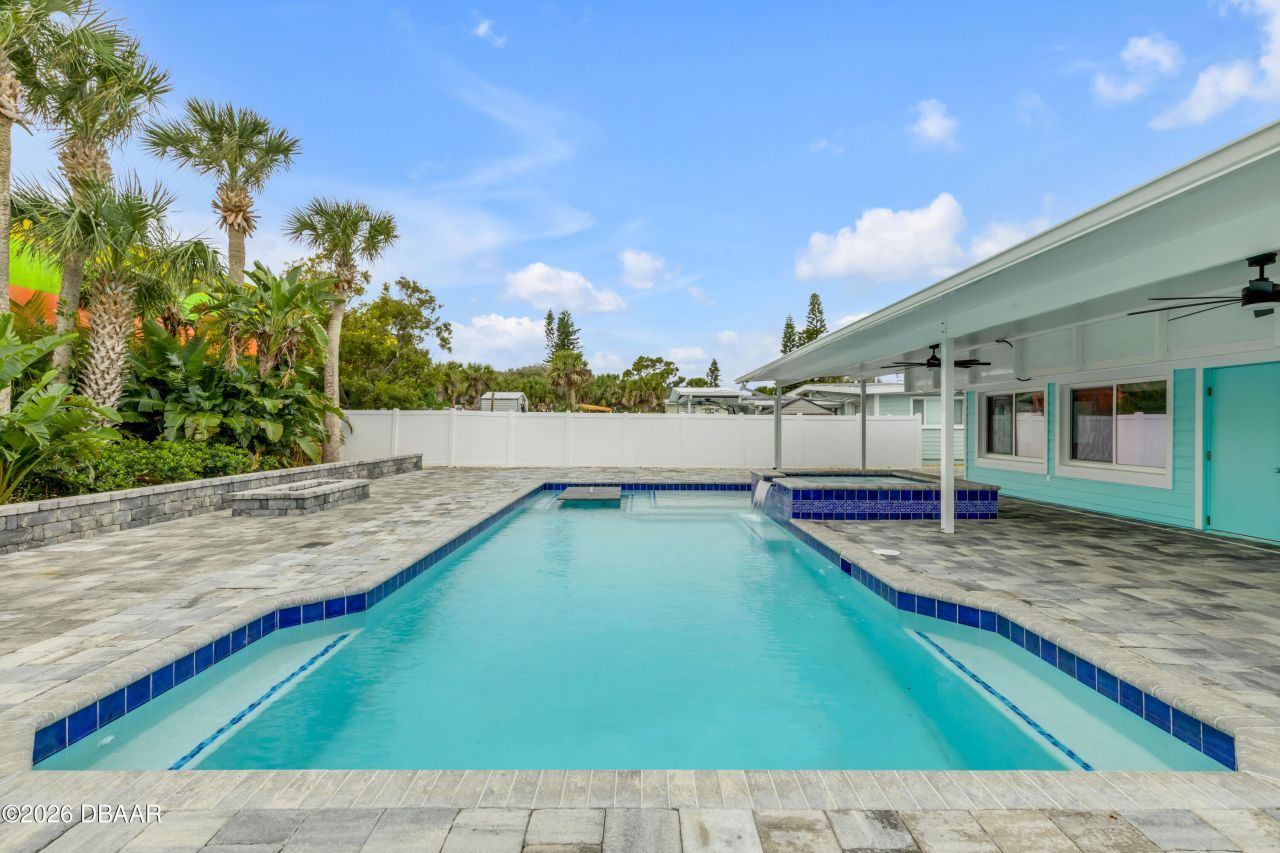 921 E 2nd Avenue, New Smyrna Beach, FL 32169 Photo