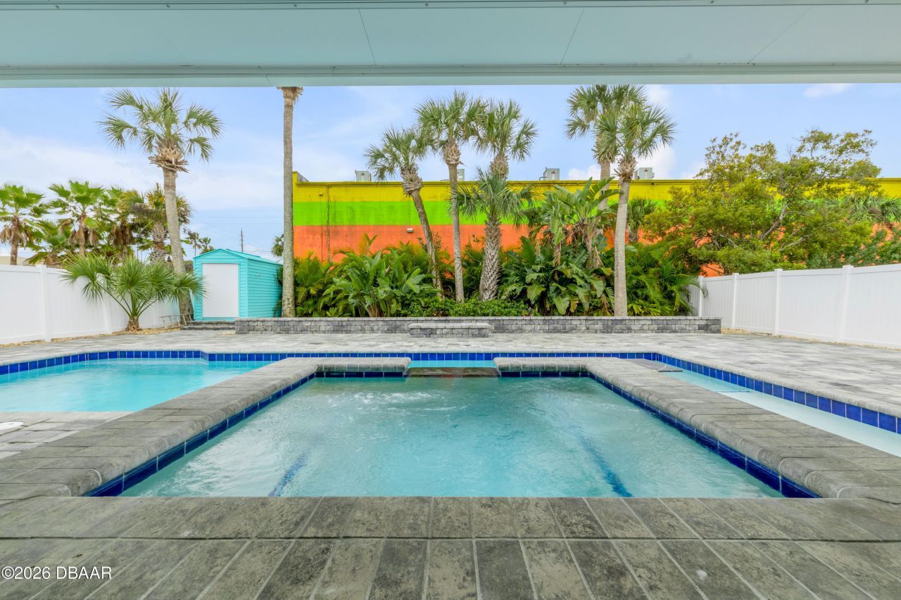 921 E 2nd Avenue, New Smyrna Beach, FL 32169 Photo