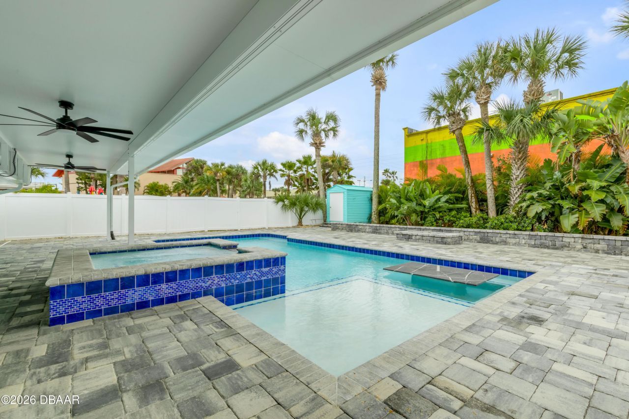 921 E 2nd Avenue, New Smyrna Beach, FL 32169 Photo