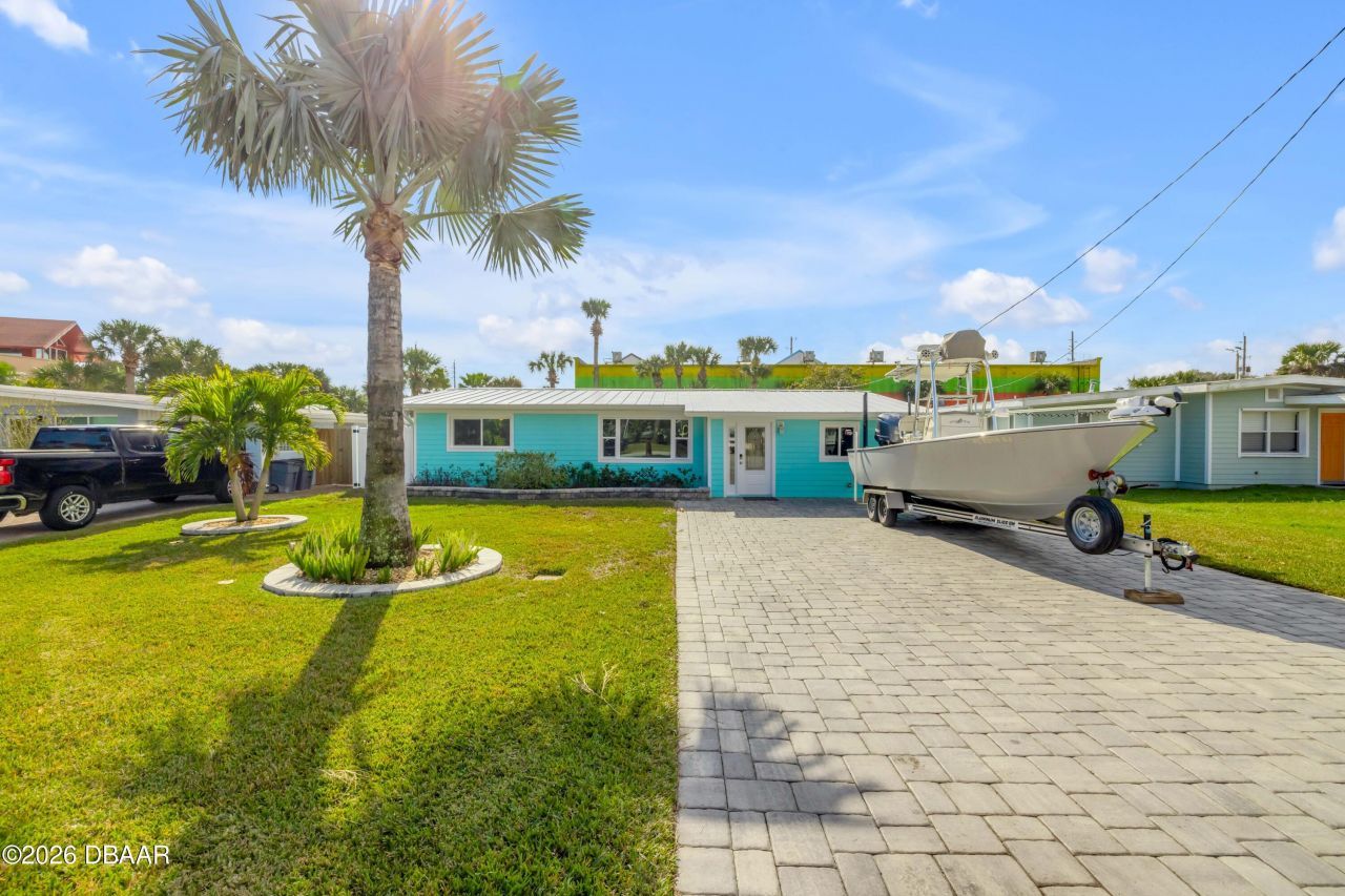 921 E 2nd Avenue, New Smyrna Beach, FL 32169 Photo