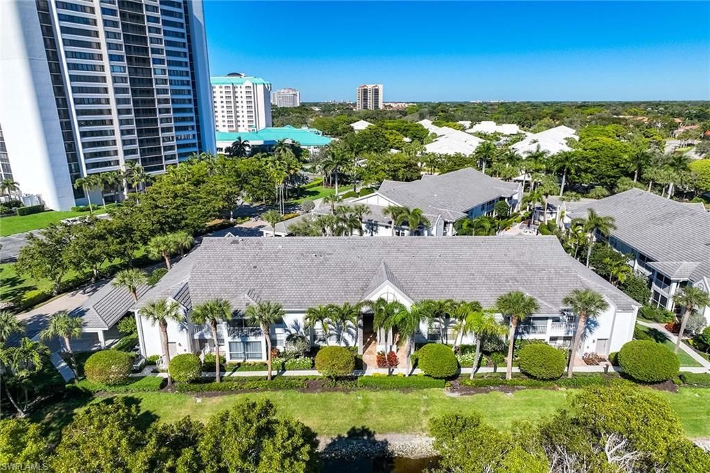 5633 Turtle Bay Dr, Unit 32, Naples, FL 34108 Photo