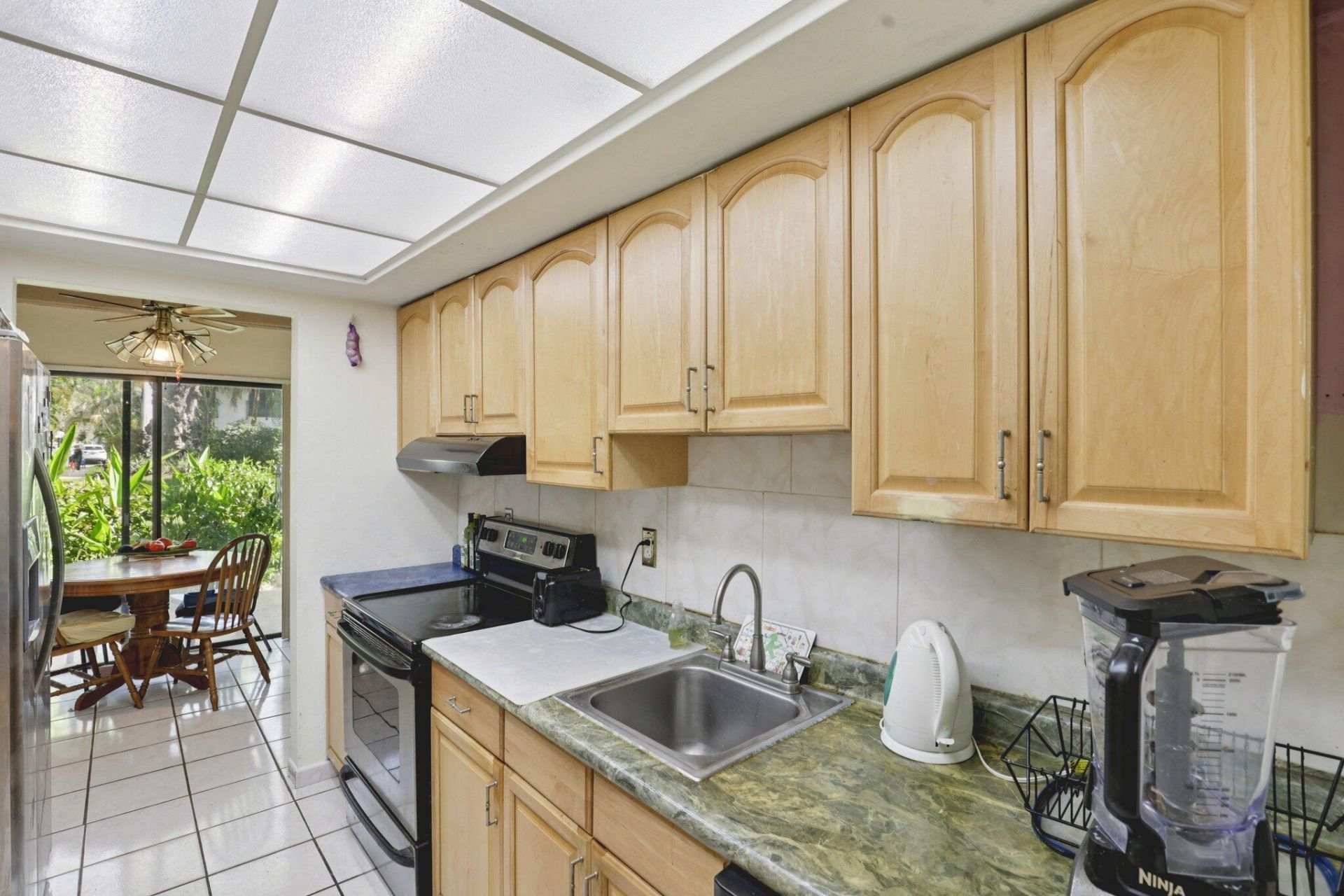 19232 NE 25th Avenue, Unit 221b, Miami, FL 33180 Photo