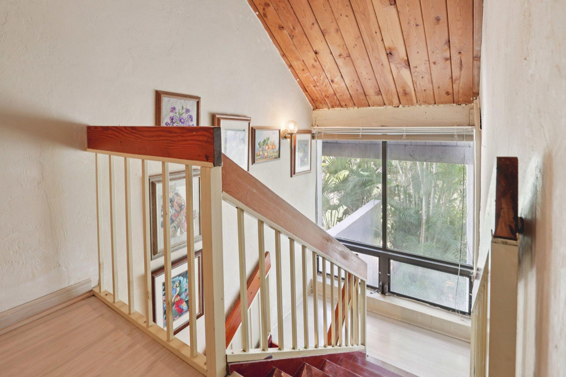 19232 NE 25th Avenue, Unit 221b, Miami, FL 33180 Photo