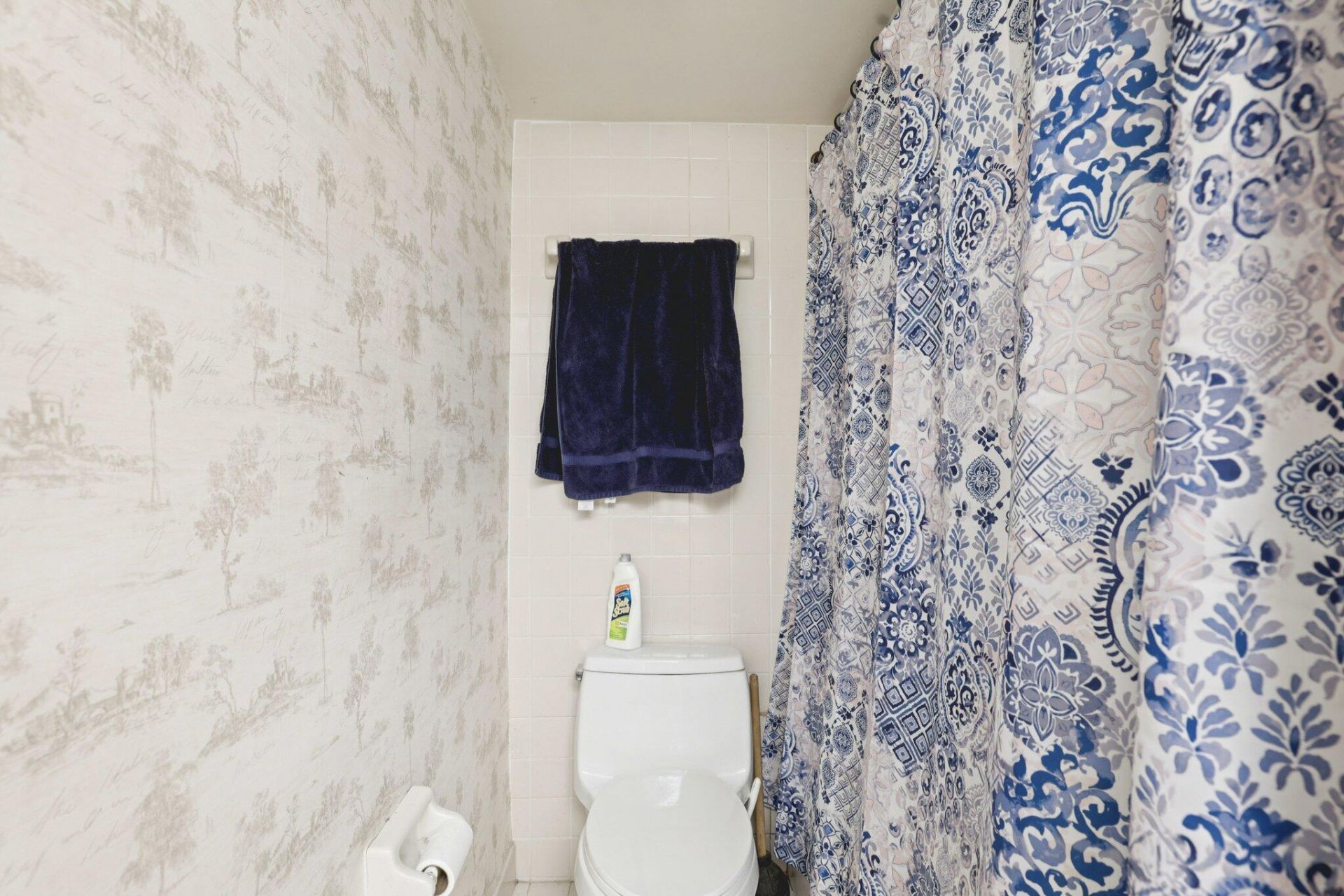 19232 NE 25th Avenue, Unit 221b, Miami, FL 33180 Photo