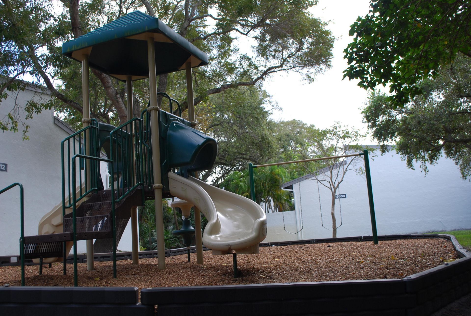 19232 NE 25th Avenue, Unit 221b, Miami, FL 33180 Photo