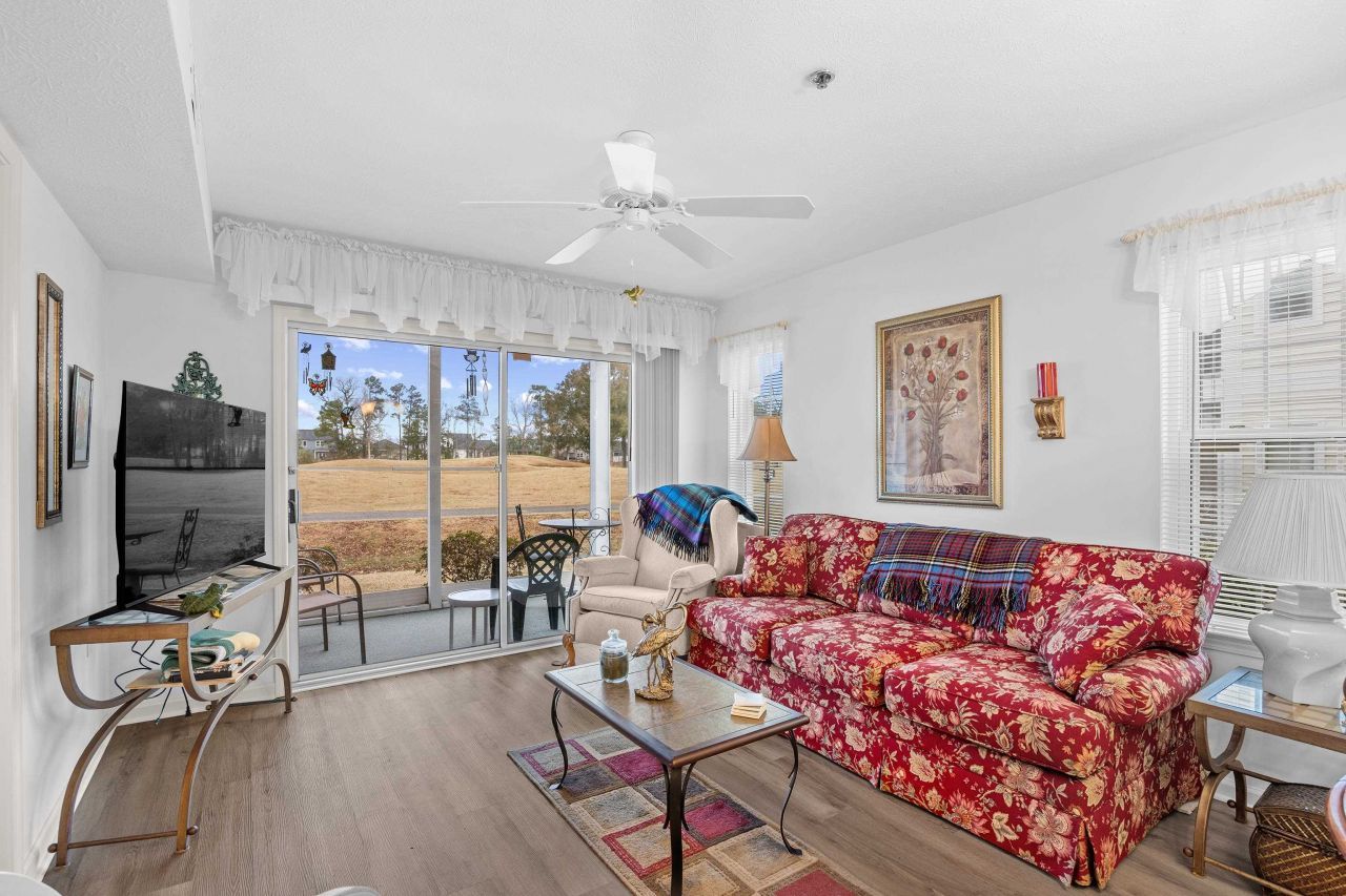 577 Blue River Ct. Photo 11