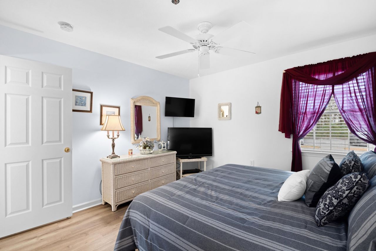 577 Blue River Ct. Photo 21