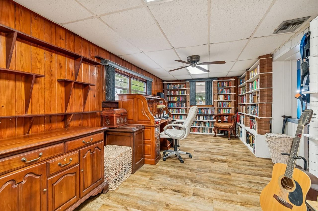 7551 17th Lane N, Saint Petersburg, FL 33702 Photo