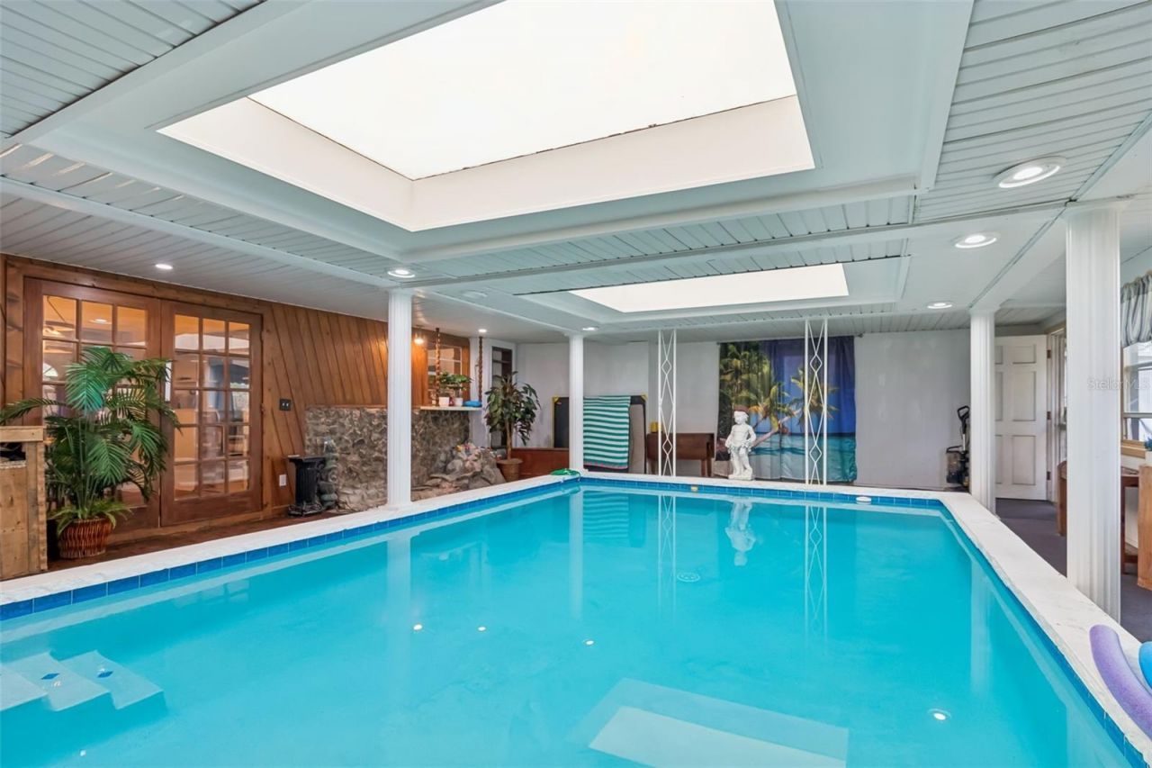 7551 17th Lane N, Saint Petersburg, FL 33702 Photo