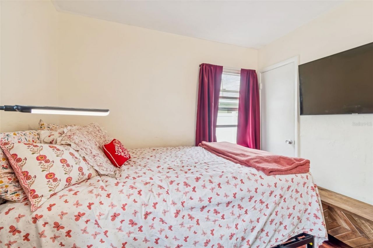 7551 17th Lane N, Saint Petersburg, FL 33702 Photo