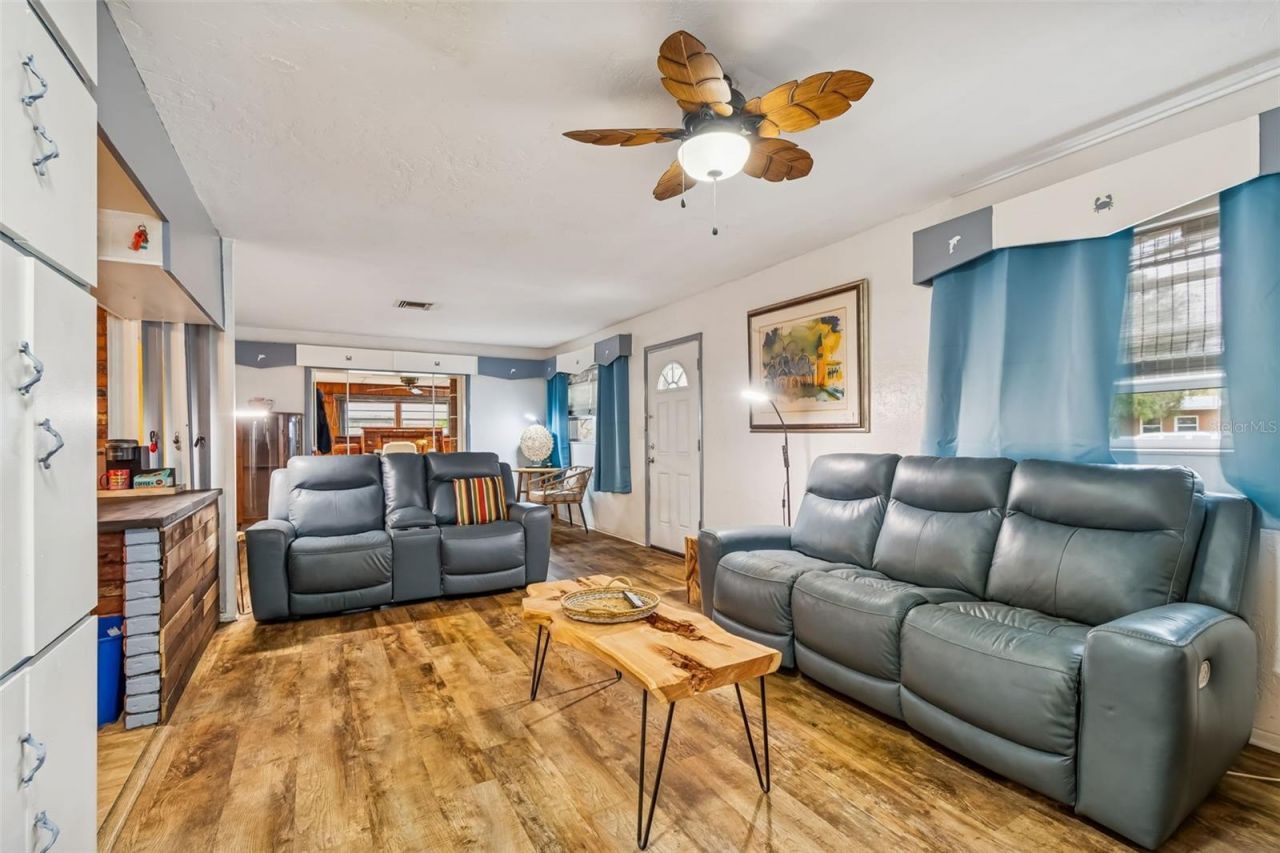 7551 17th Lane N, Saint Petersburg, FL 33702 Photo