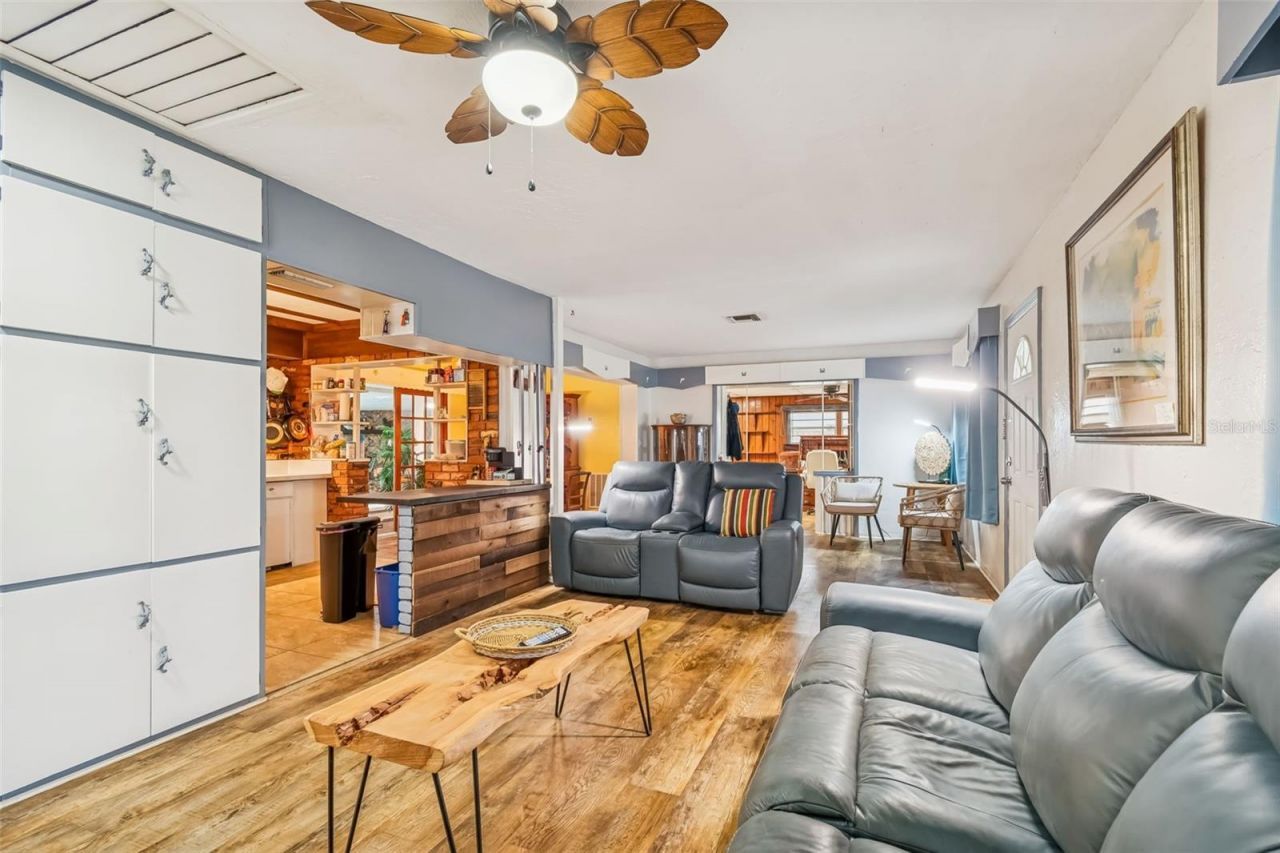 7551 17th Lane N, Saint Petersburg, FL 33702 Photo