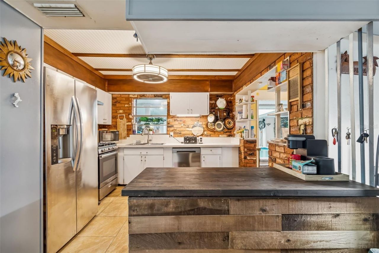 7551 17th Lane N, Saint Petersburg, FL 33702 Photo