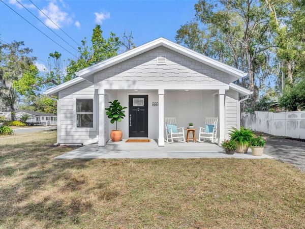 1303 STOWE AVENUE, MOUNT DORA, FL 32757