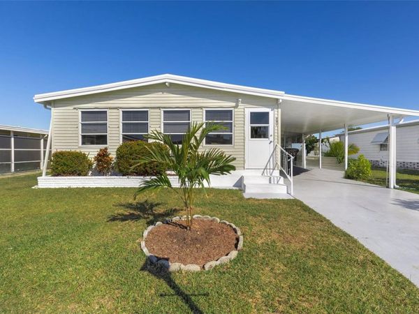 537 LA PLAYA CIRCLE, NORTH PORT, FL 34287