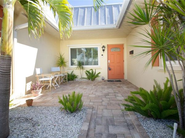 6575 GREEN VALLEY DRIVE, SEMINOLE, FL 33777