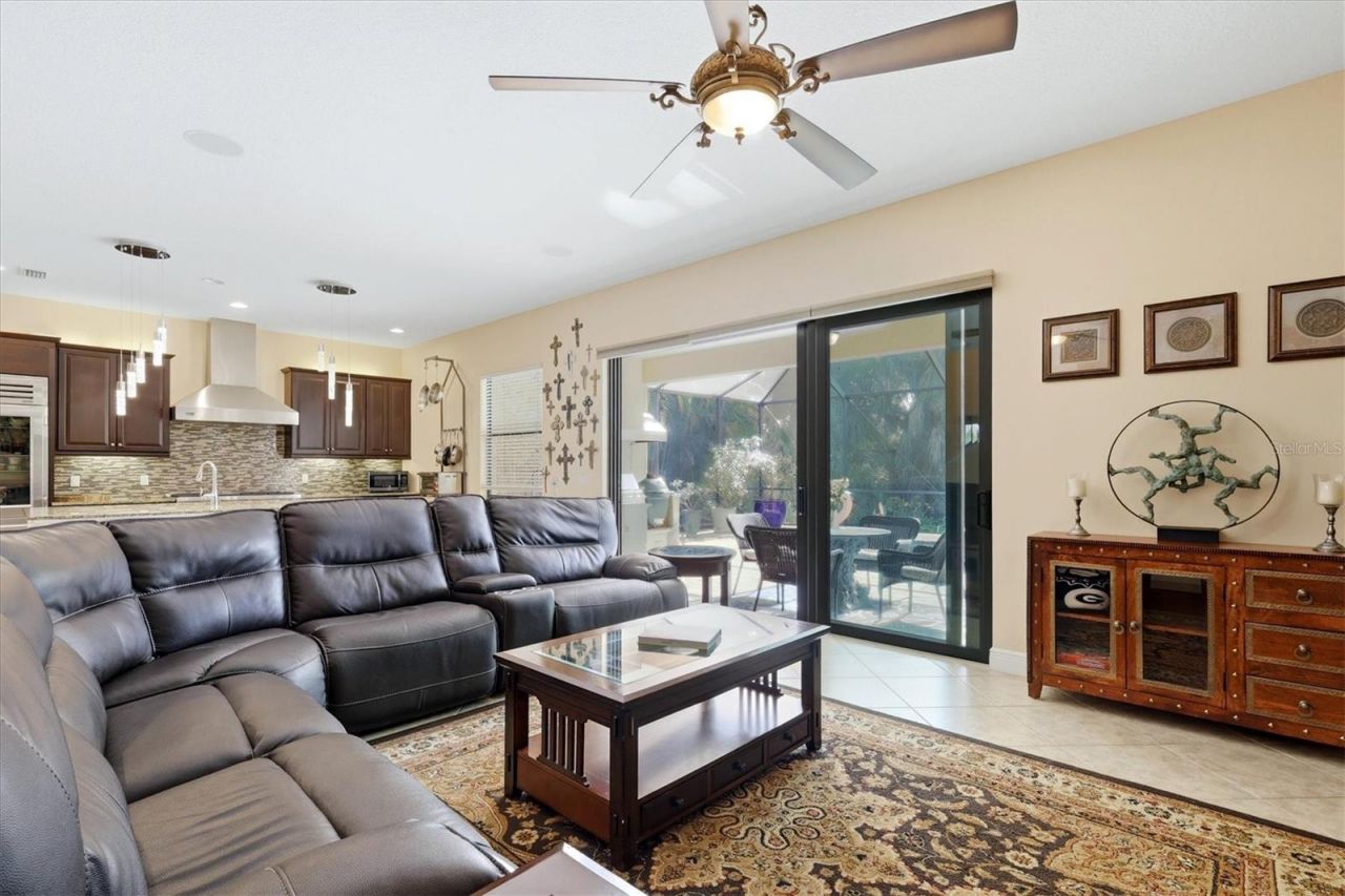 707 Dogwood Run, Bradenton, FL 34212 Photo