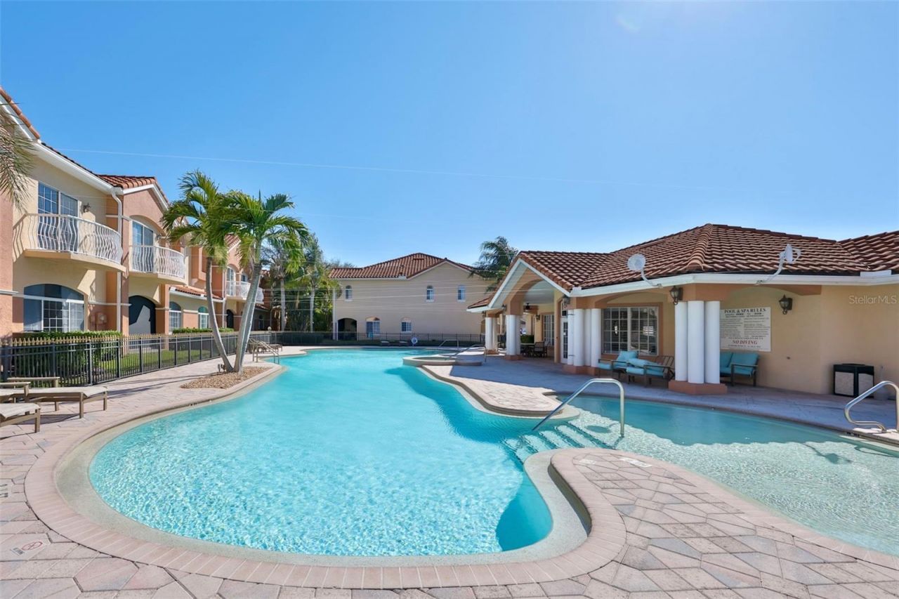 6303 Vista Verde Drive E, Gulfport, FL 33707 Photo