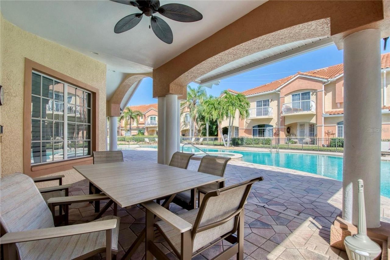 6303 Vista Verde Drive E, Gulfport, FL 33707 Photo