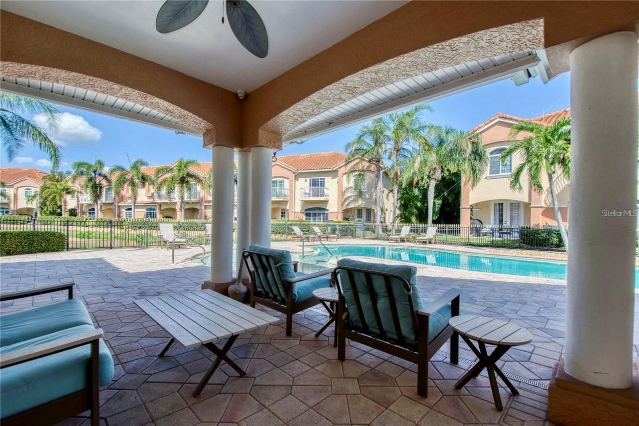 6303 Vista Verde Drive E, Gulfport, FL 33707 Photo