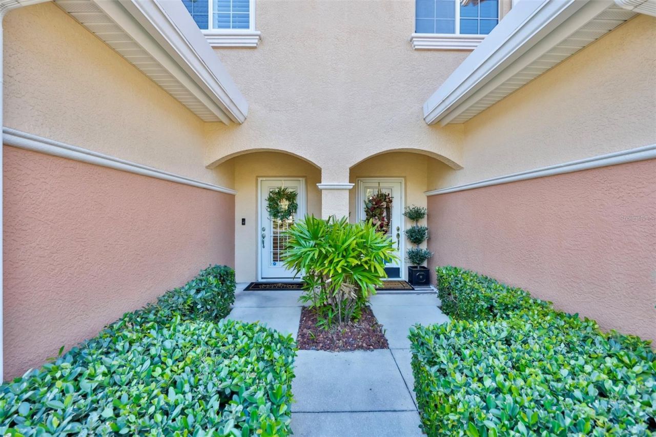 6303 Vista Verde Drive E, Gulfport, FL 33707 Photo