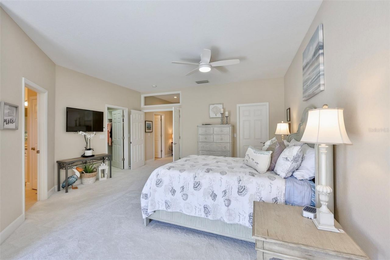 6303 Vista Verde Drive E, Gulfport, FL 33707 Photo
