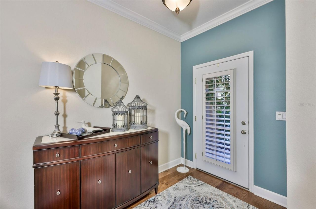 6303 Vista Verde Drive E, Gulfport, FL 33707 Photo