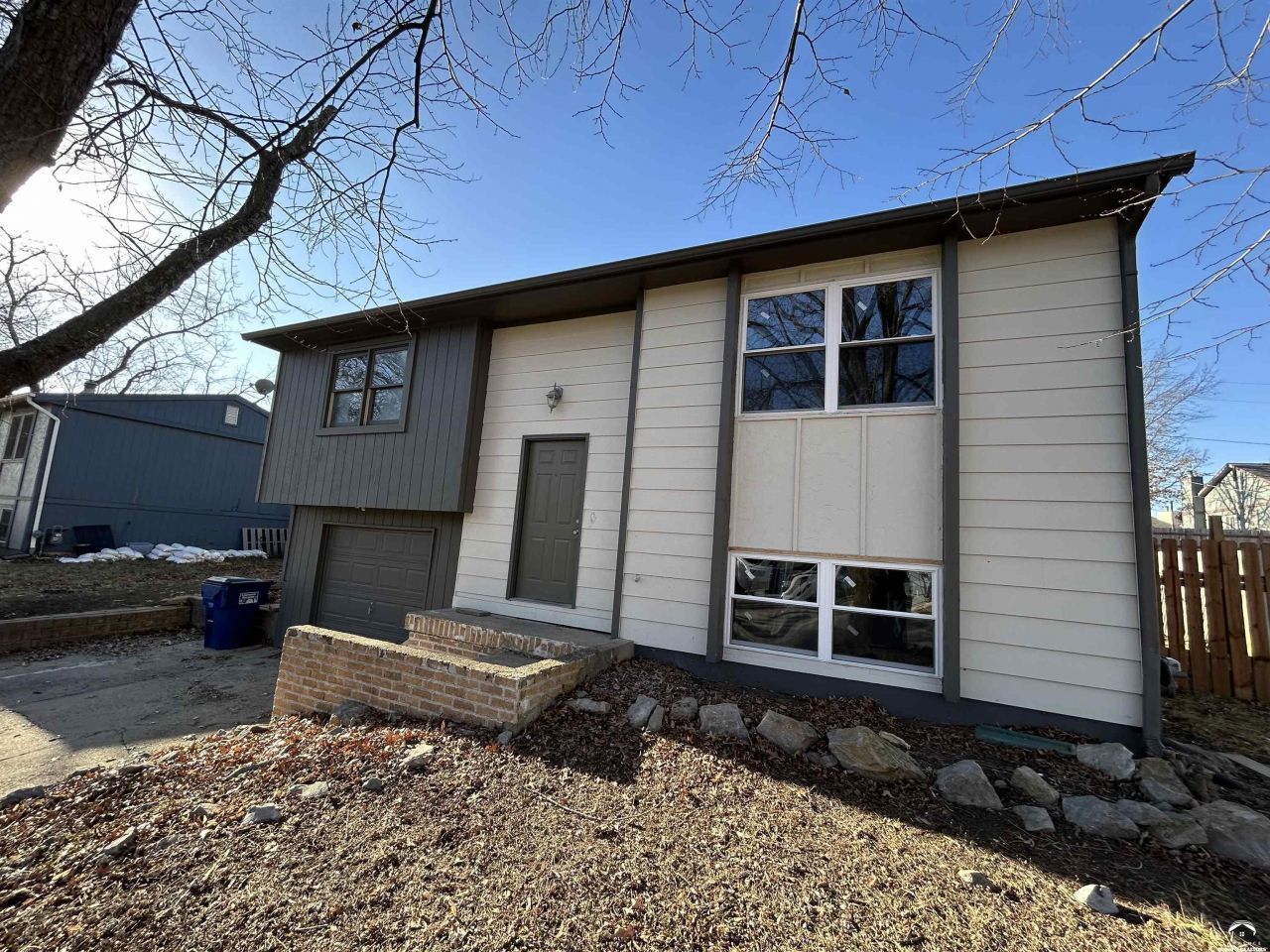 2725 Ponderosa, Lawrence, KS 66046 Main Photo