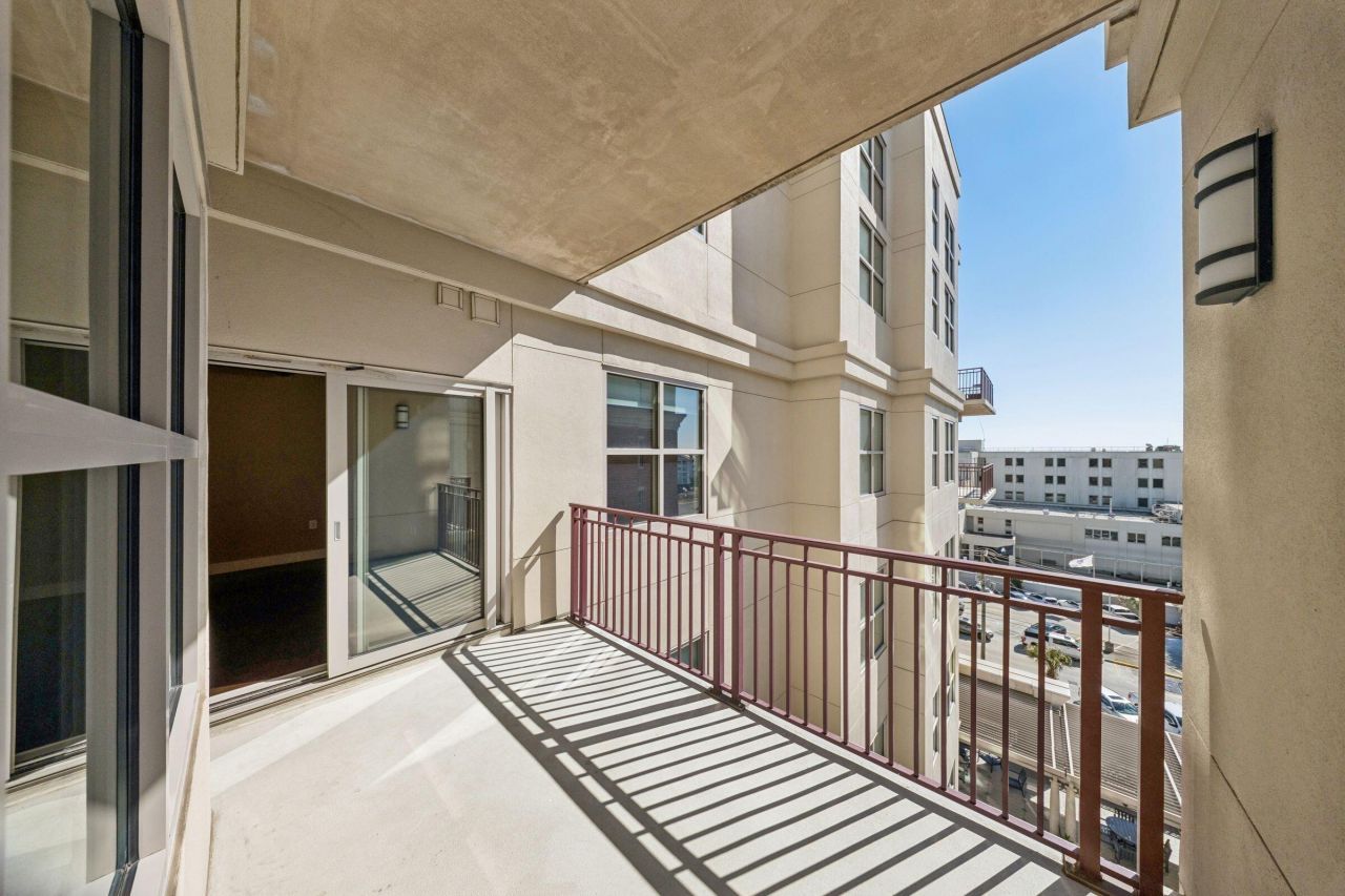 150 Bee Street Photo 12