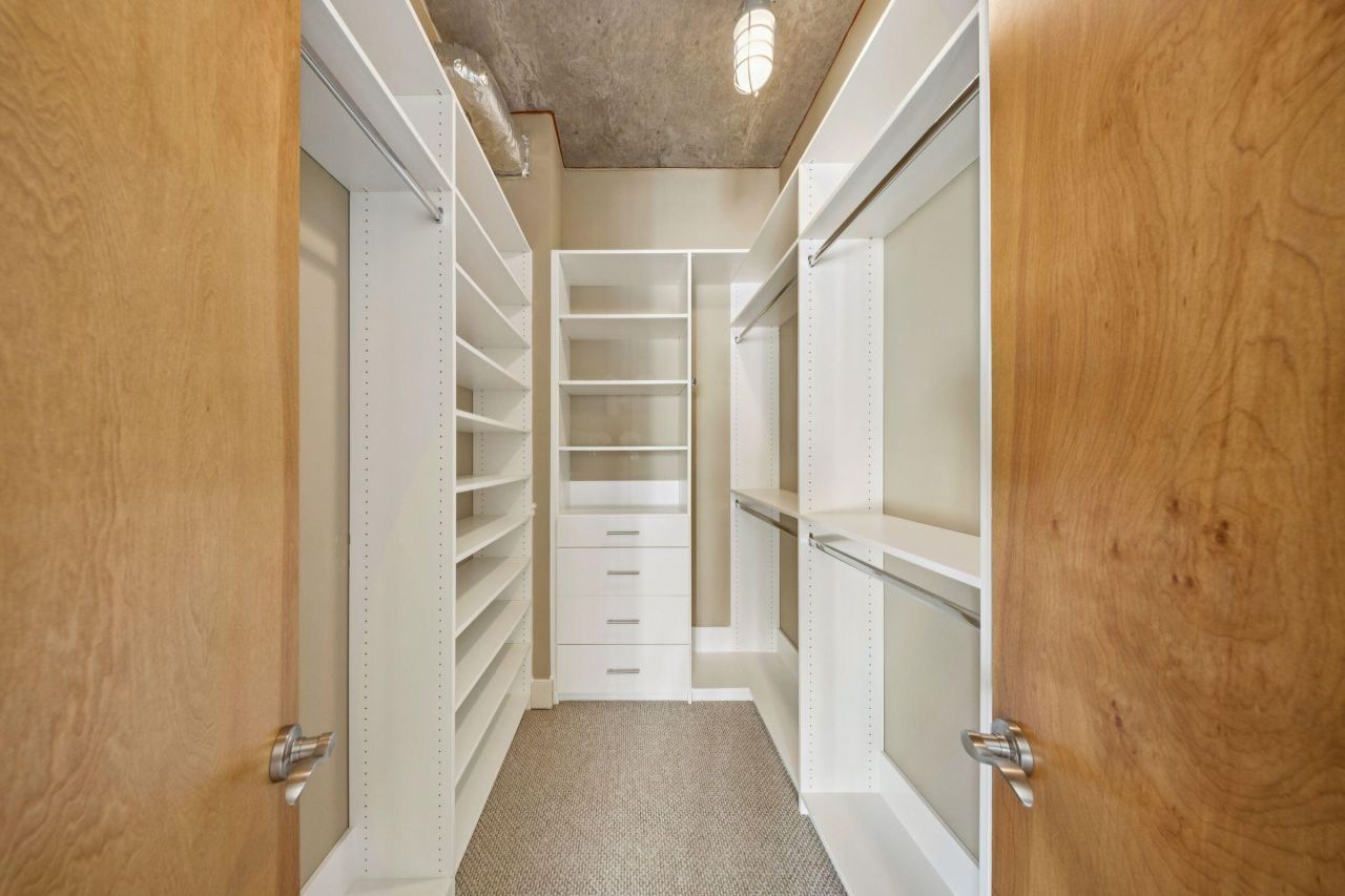 150 Bee Street Photo 23