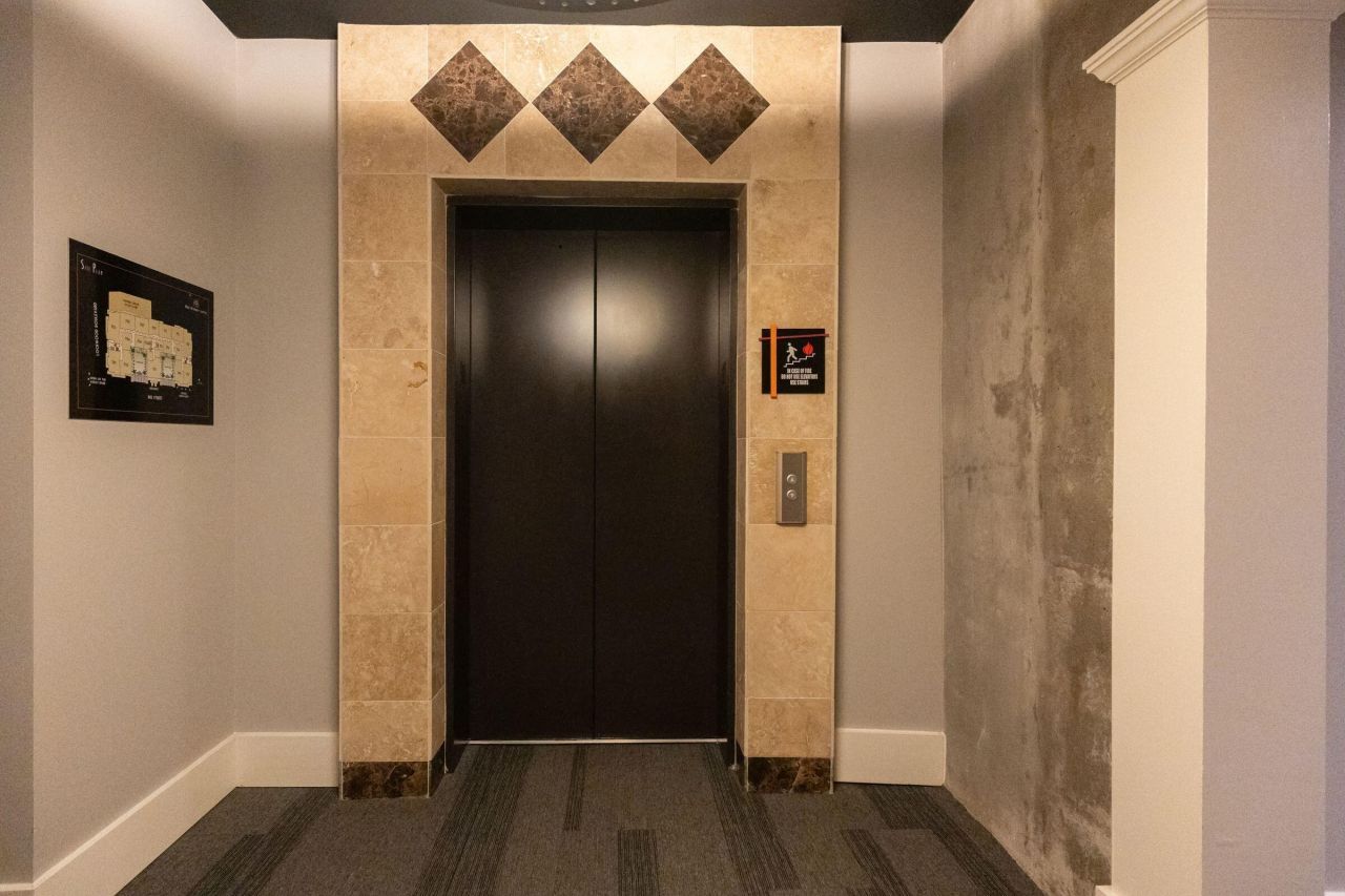 150 Bee Street Photo 34