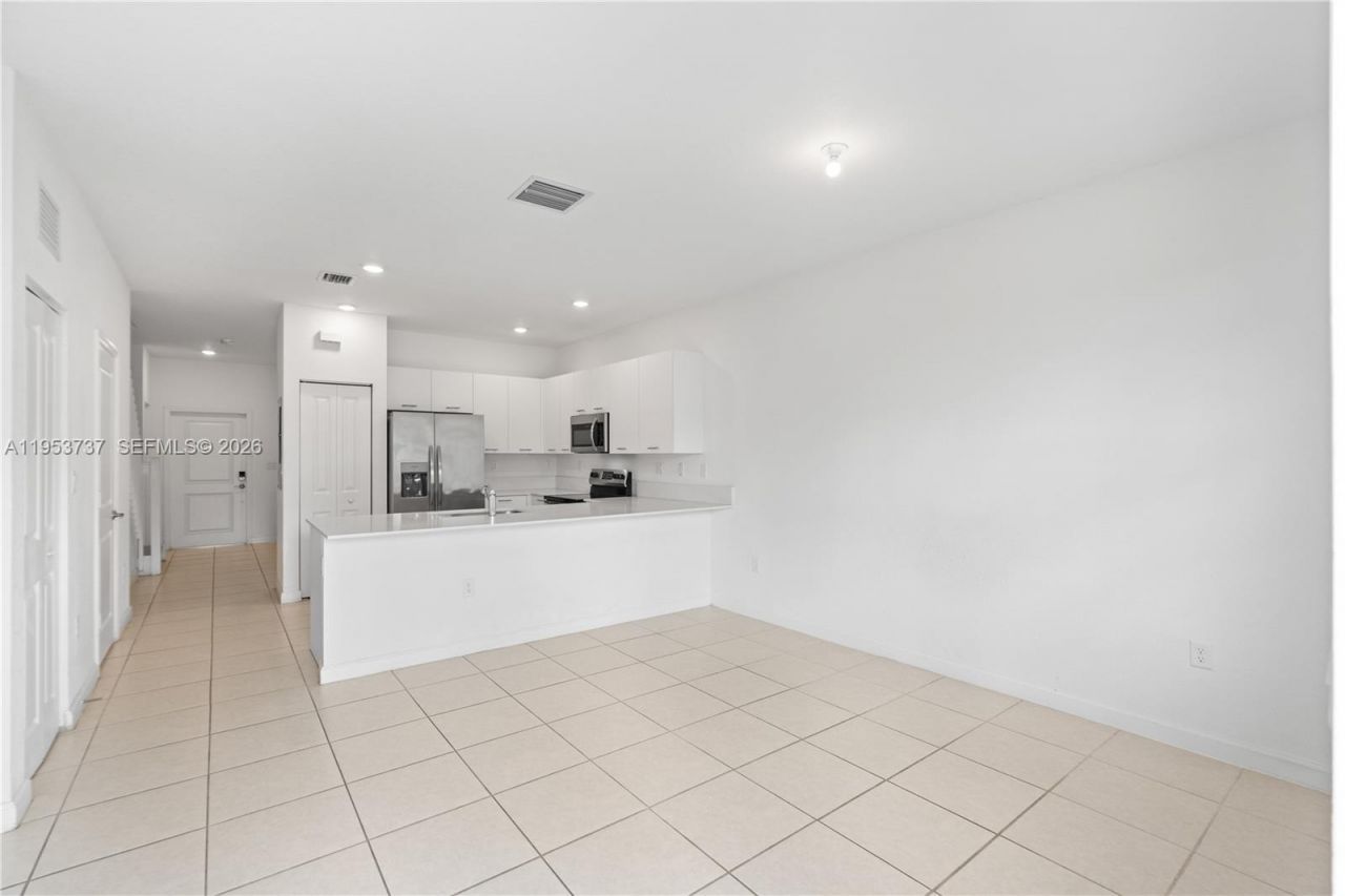 12147 NW 23rd Ct, Miami, FL 33167 Photo