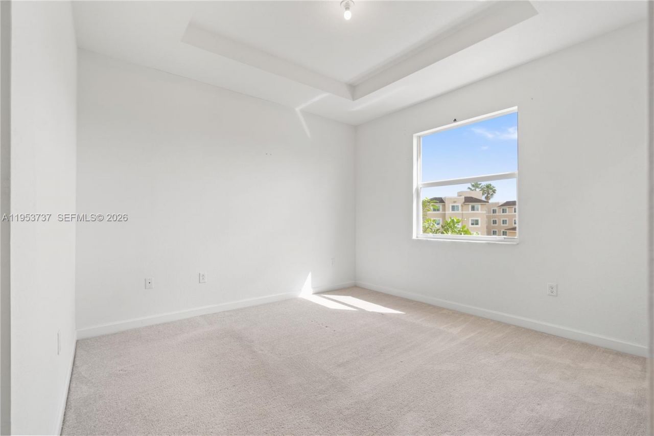 12147 NW 23rd Ct, Miami, FL 33167 Photo