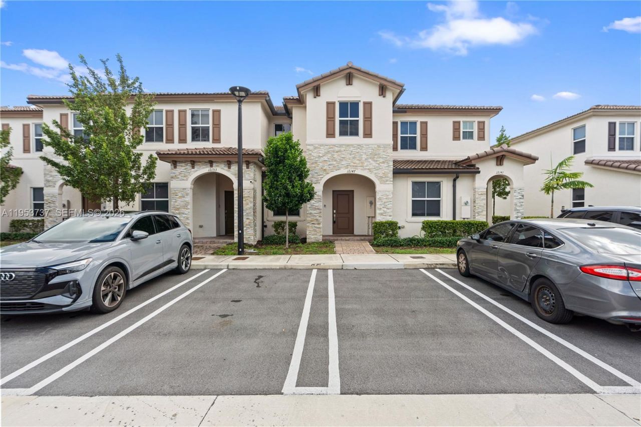 12147 NW 23rd Ct, Miami, FL 33167 Photo