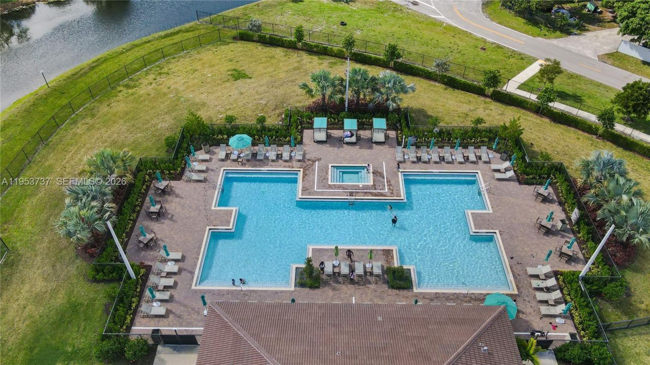 12147 NW 23rd Ct, Miami, FL 33167 Photo