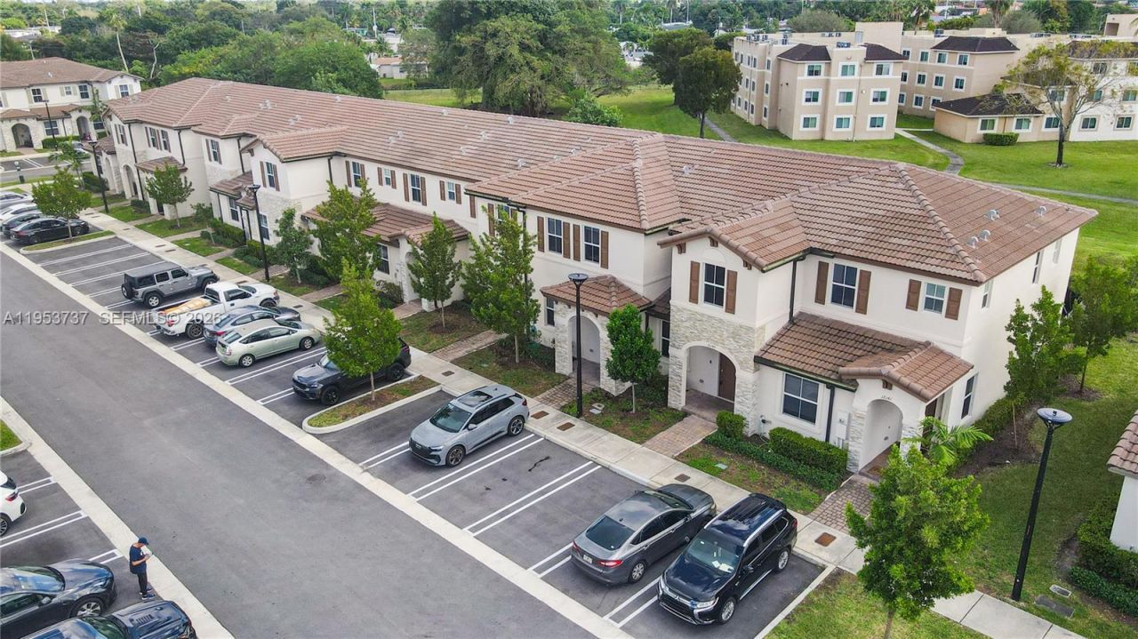 12147 NW 23rd Ct, Miami, FL 33167 Photo