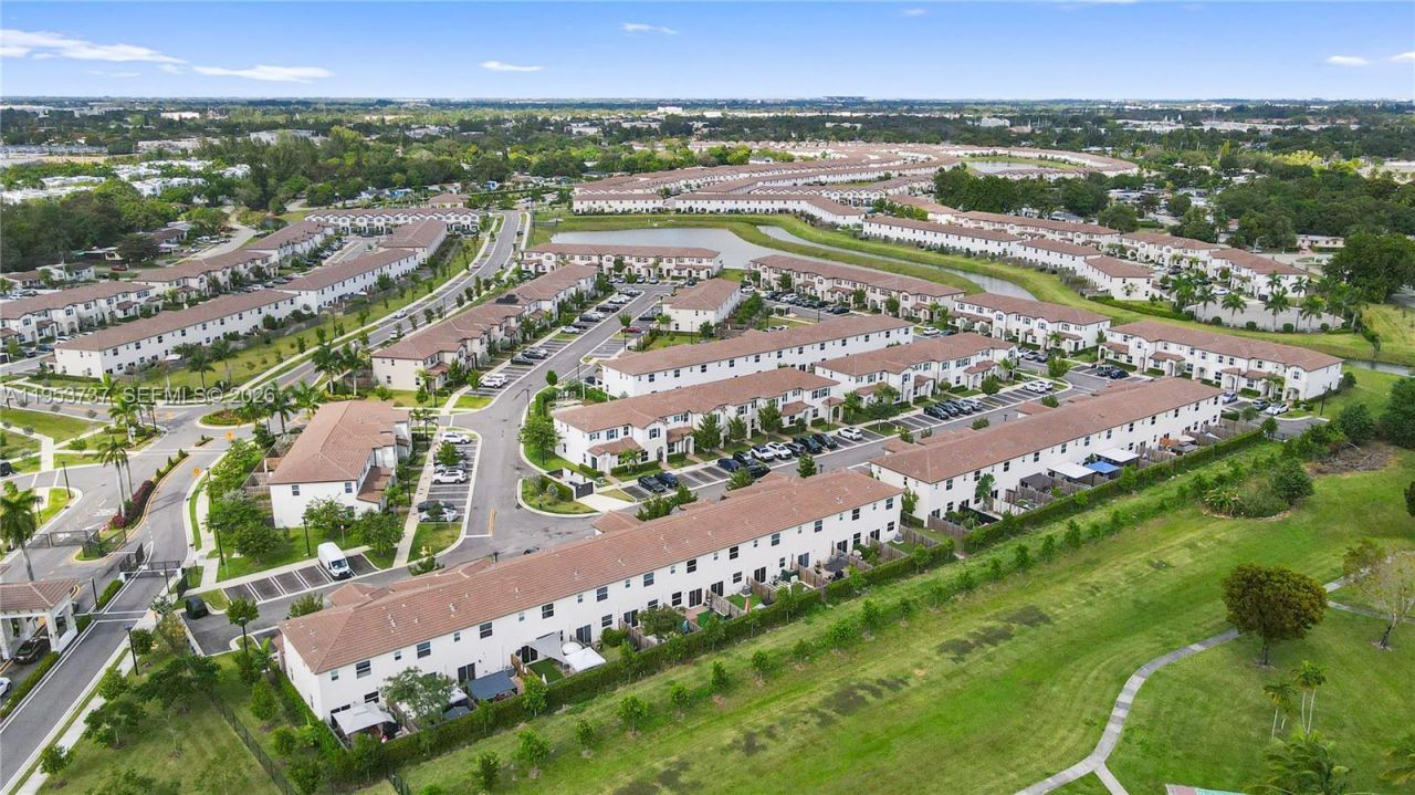 12147 NW 23rd Ct, Miami, FL 33167 Photo