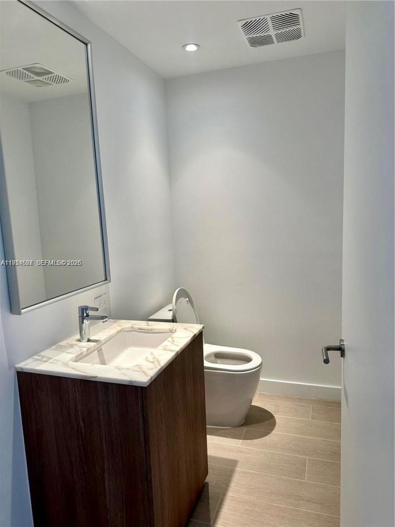 500 Alton , Unit 1208, Miami Beach, FL 33139 Photo