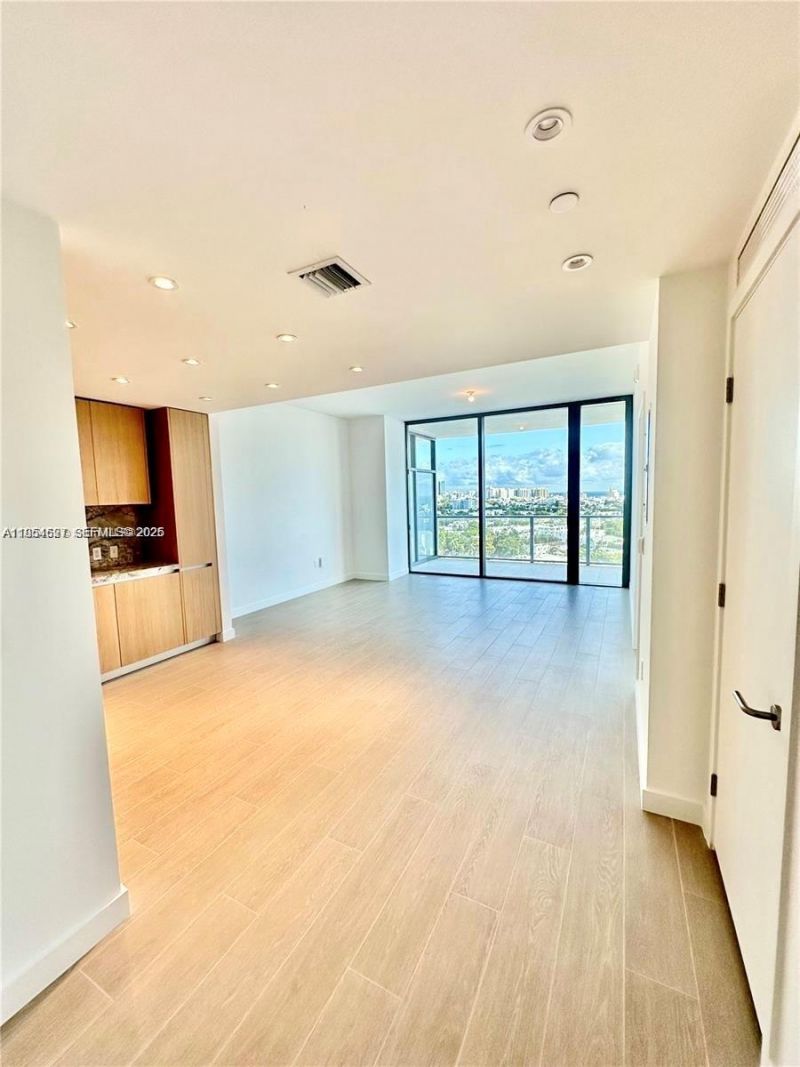 500 Alton , Unit 1208, Miami Beach, FL 33139 Photo