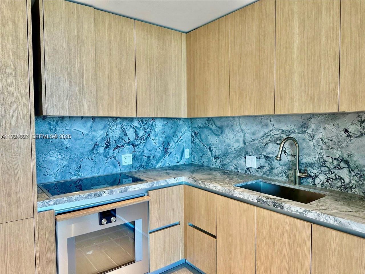 500 Alton , Unit 1208, Miami Beach, FL 33139 Photo