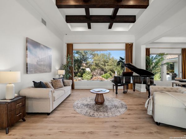 251 Lismore, San Antonio, TX 78260