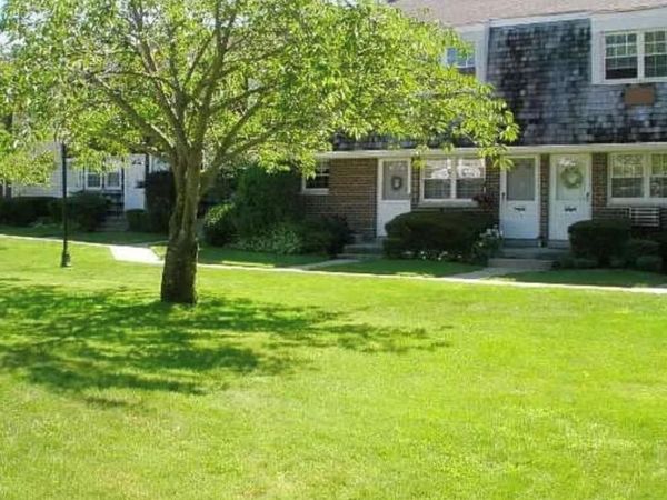 3110 Wilshire Lane, Unit 3110, Oakdale, NY 11769