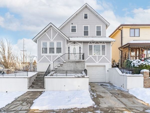 242 Midland Ave, Kearny, NJ 07032