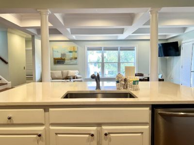 15 42nd Avenue Photo 10