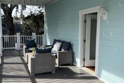 15 42nd Avenue photo 4