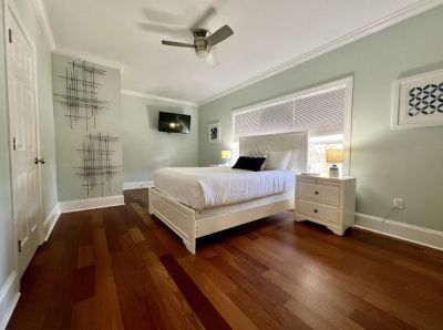 15 42nd Avenue Photo 7