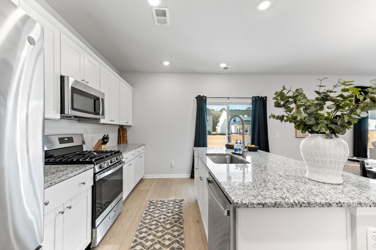 142 Post Mill Drive Photo 13